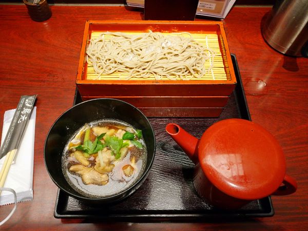 「鶏つけ汁そば（900円）＋大盛り（200円）」@鳥元 ミューザ川崎店の写真