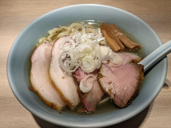 「MIXチャーシュー麺」@まるえ中華そばの写真