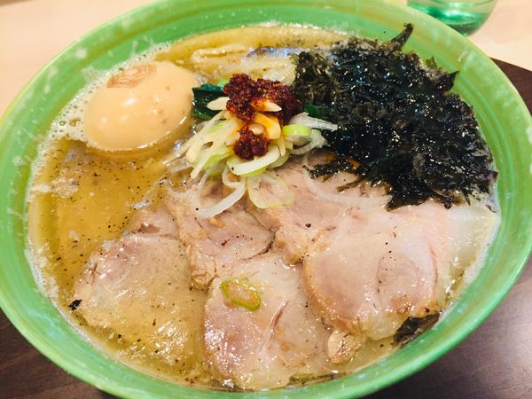 「【限定】特製アツアツモチモチ極太中華蕎麦【1600円】」@手打麺祭 かめ囲の写真