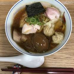 特製醤油ラーメン
