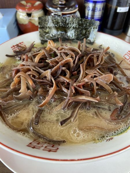 「豚骨ラーメン　キクラゲ」@博多ラーメン 洋ちゃん食堂の写真