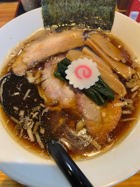 「中華蕎麦醤油　手揉み麺」@麺道 六善の写真