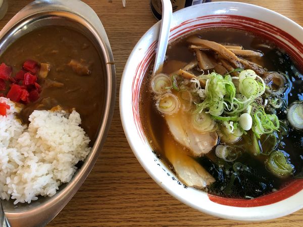 「ラーメン半カレーセット」@高円寺ラーメン タロー軒の写真