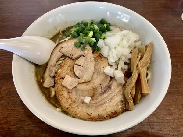 「濃い煮干しらーめん900円」@大ハマ研究所の写真