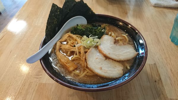 「醬油ラーメン大盛」@麺や 笑味寿の写真