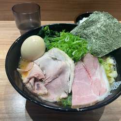 上離れ大盛り硬め多め＋ご飯