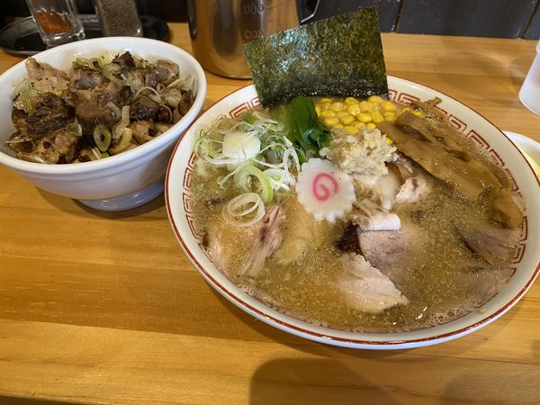 「みそちゃーしゅー麺＋ミニチャーシュー丼」@柳麺かいとの写真