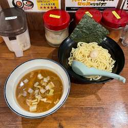 つけ麺(880円)