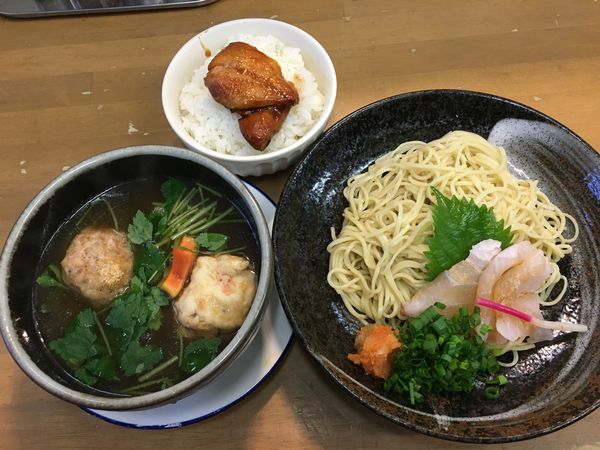 「【13周年限定】一本吊り天然クエ蕎麦銘近江牛炙りSet」@MENYA 食い味の道有楽の写真