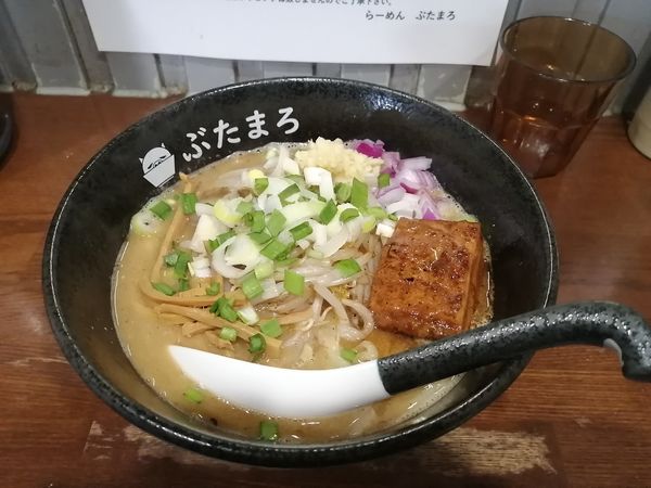 「味噌ラーメン　　850円」@らーめんぶたまろの写真