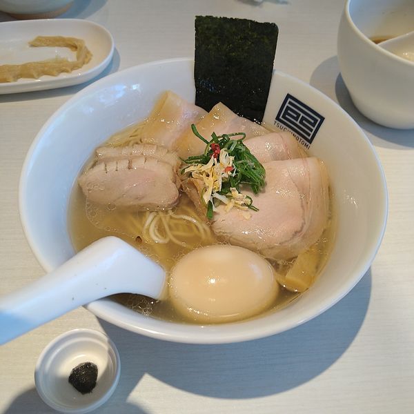 「鴨✖︎鶏 きのこ香る 特製淡麗塩らーめん」@淡麗拉麺 己巳の写真