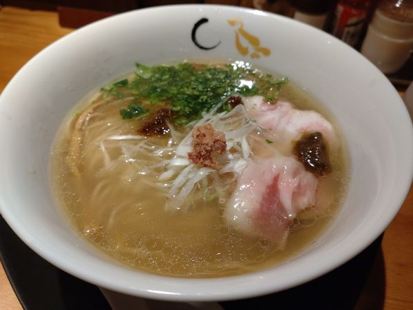 「真鯛と蛤の塩そば」@SOBAHOUSE 金色不如帰 新宿御苑本店の写真