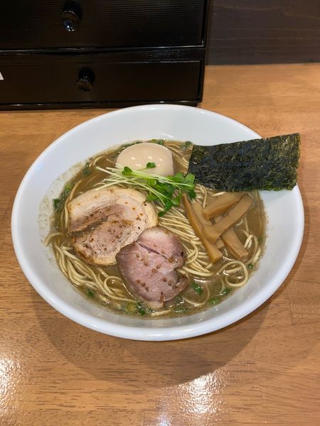 「濃厚追い煮干らー麺大盛煮玉子¥1,100円(期間限定)」@麺処 湯咲の写真