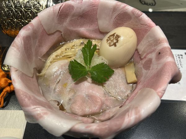 「豪華一寸誕生・醤油（1200円）」@Japanese Noodle 一寸法師の写真