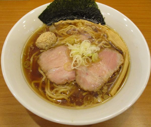 「醤油らーめん　900円」@しののめヌードルの写真