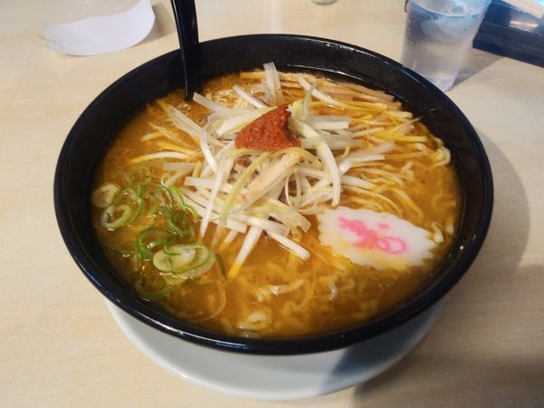 「辛みそネギ中華 大盛り 880+110円」@めでたいやの写真