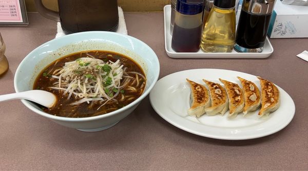 「台湾ラーメンと餃子」@くるまやラーメン おゆみ店の写真