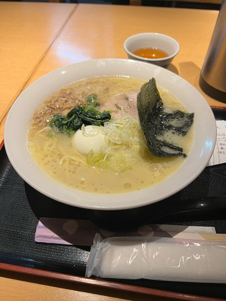 「白湯ラーメン 850円 中盛50 味卵100 合計1,000円」@鳥一代 恵比寿店の写真
