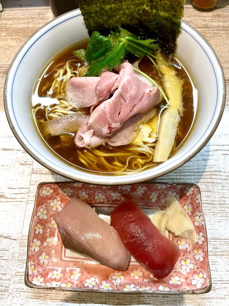 「四つ葉そば＋本日のにぎり」@中華そば 四つ葉の写真