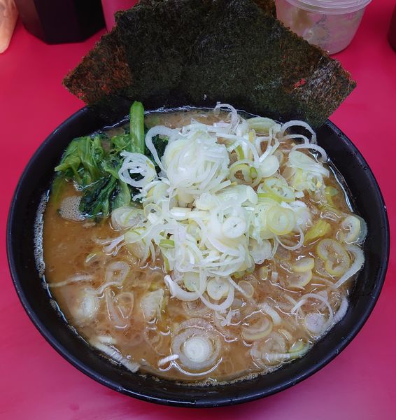 「チャーシューメン+ネギ(1000円)」@ラーメン杉田家の写真