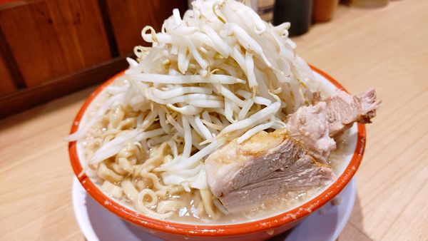 「大らーめん(ヤサイタシ)￥890」@豚と脂。の写真