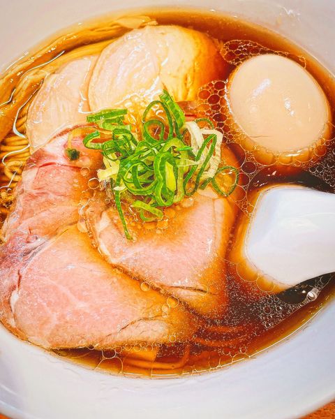 「特製醤油らぁめん」@らぁ麺 はやし田 池袋店の写真