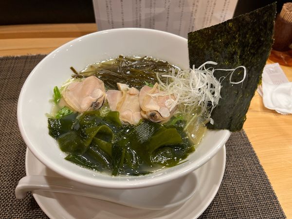 「大蛤潮そば」@自家製麺ほんまの写真