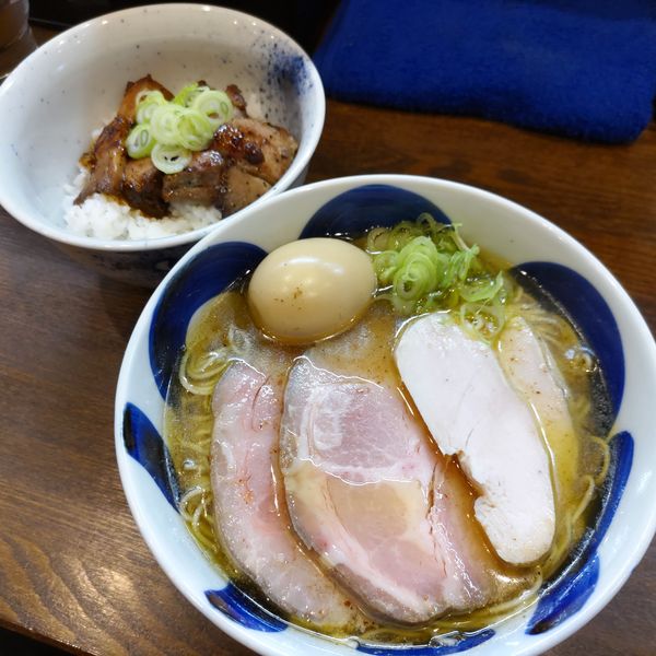 「特製塩·厚切り焼豚ステーキ丼」@yagu-noodleの写真