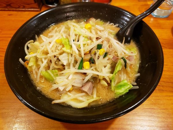 「野菜らーめんみそ」@らーめんともや 前橋本店の写真