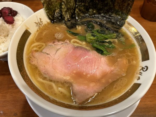 「ラーメン（並）750円＋ライス（一杯無料）」@麺家 龍～Ryo～の写真