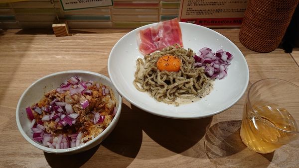 「にぼにぼなーら チャーシュー丼」@煮干し Noodles Nibo Nibo Cinoの写真