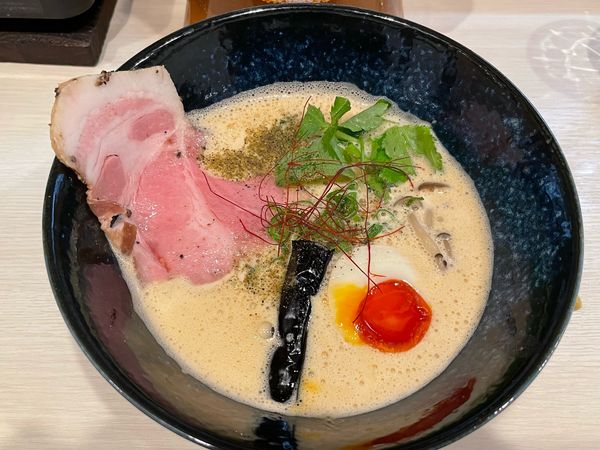 「味噌白湯ラーメン」@鶏と魚介らぁ麺 komugiの写真