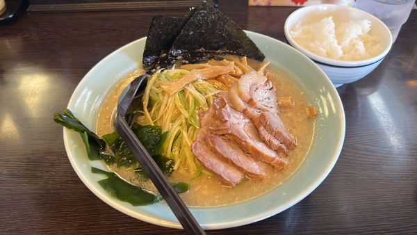 「ネギメンマチャーシュー」@ニューラーメンショップ主水の写真