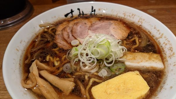 「醤油チャーシュー」@すみれ 札幌すすきの店の写真