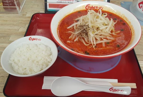 「大辛味噌ラーメン＋半ライス870円」@くるまやラーメン 築館店の写真