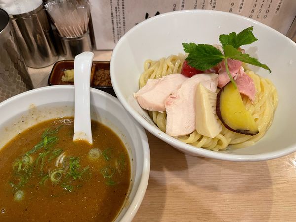 「濃厚煮干つけＳｏｂａ」@銀座 篝 Echika池袋店の写真