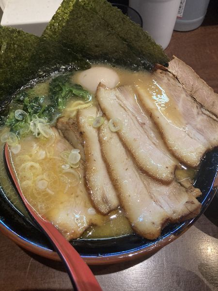 「チャーシュー麺大盛り」@麺屋 めんりゅうの写真