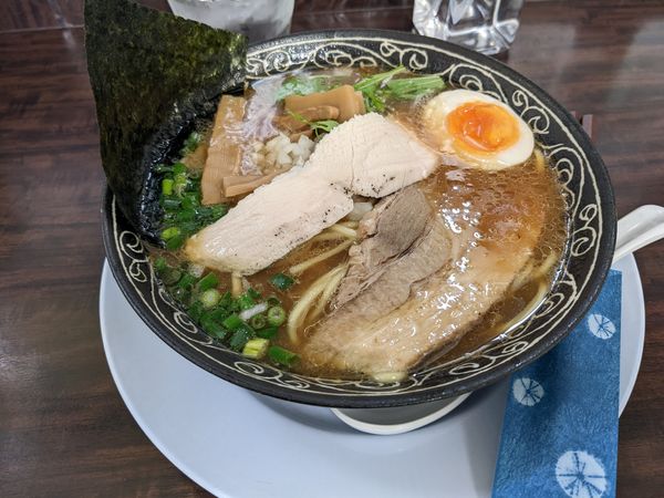 「こってり醤油+玉子ハーフ」@丸直の写真