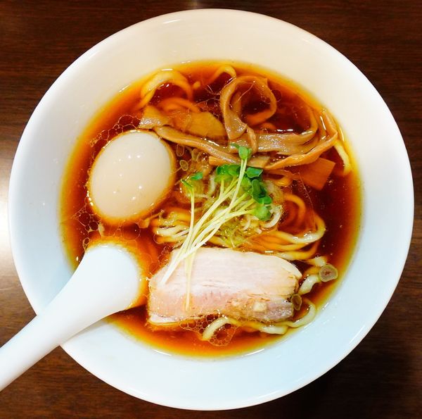「丸鶏醤油ら〜麺＋味玉」@間合 AWAIの写真