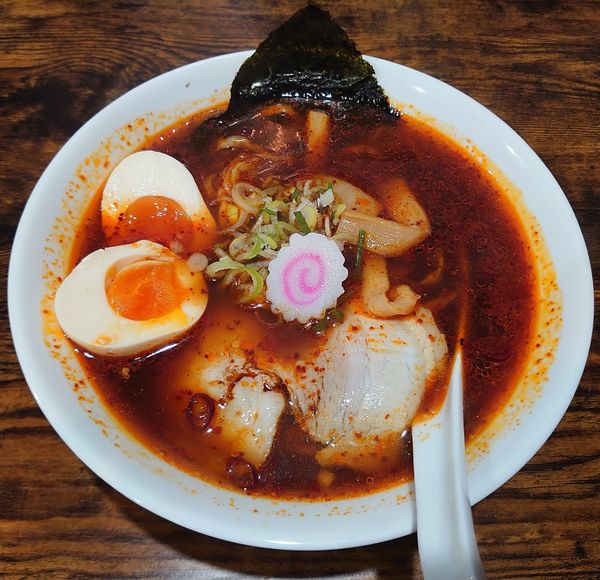 「辛ラーメン+味玉(850円)」@麺屋さのいちの写真