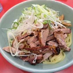 チャーシュー油そば醤油　1000円