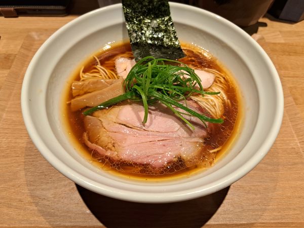 「地鶏中華そば　醤油」@中華蕎麦 みうらの写真