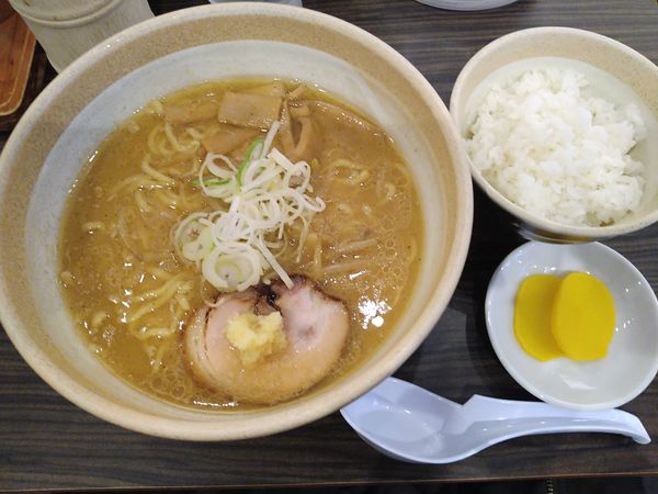 「味噌ラーメン+ライス(ランチサービス)」@らーめん 福籠の写真