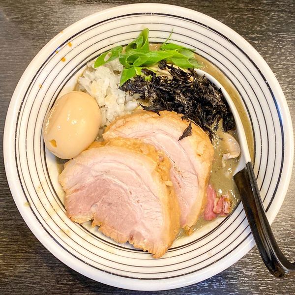 「特製濃厚そば ¥1,200 厚切り豚（1枚）¥200」@陽はまたのぼるの写真