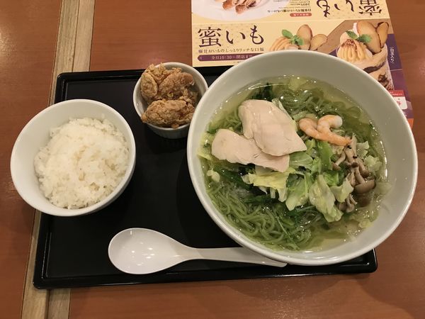 「ハーブ鶏とたっぷり野菜の翡翠麺」@デニーズ 川越東町店の写真