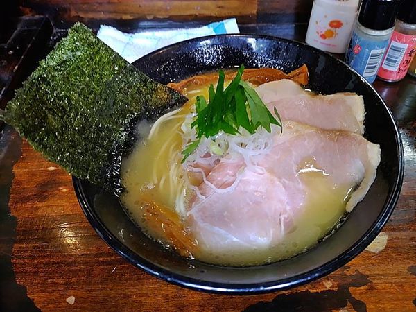 「鶏濃麺 塩」@濃麺 海月の写真