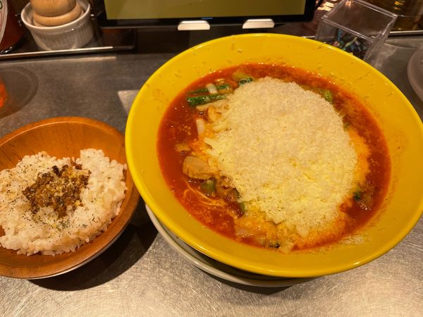「しあわせチーズラーメン + らぁリゾ」@太陽のトマト麺 ミーツ国分寺店の写真