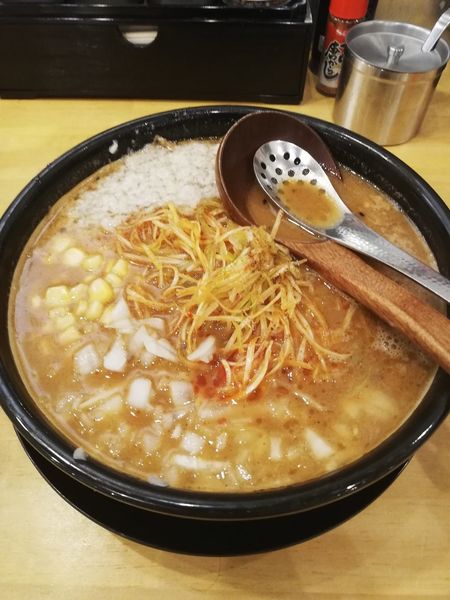 「赤ネギ味噌ラーメン」@味噌ラーメン専門店 日月堂 北越谷店の写真