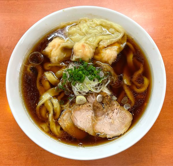 「海老ワンタン、大盛り、濃口、ショウガ丼」@日陰の写真