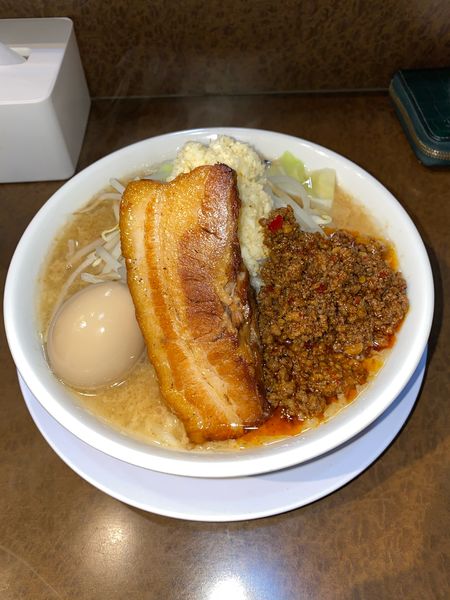 「男気味噌麺200g台湾ミンチ味玉¥1,210円」@らーめんまるはち 大垣店の写真